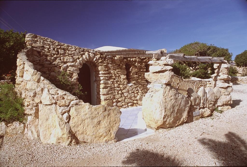 I Dammusi Di Borgo Cala Creta Hotel LMP Екстериор снимка